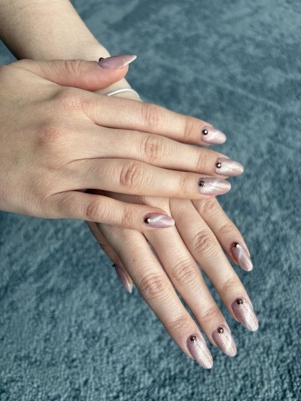 Shimmer nails with fine crystal detail